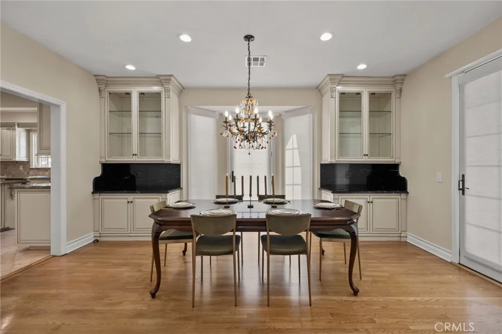 731 W Highland Avenue Redlands, CA 92373