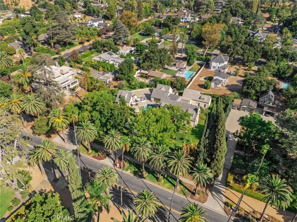 731 W Highland Avenue Redlands, CA 92373