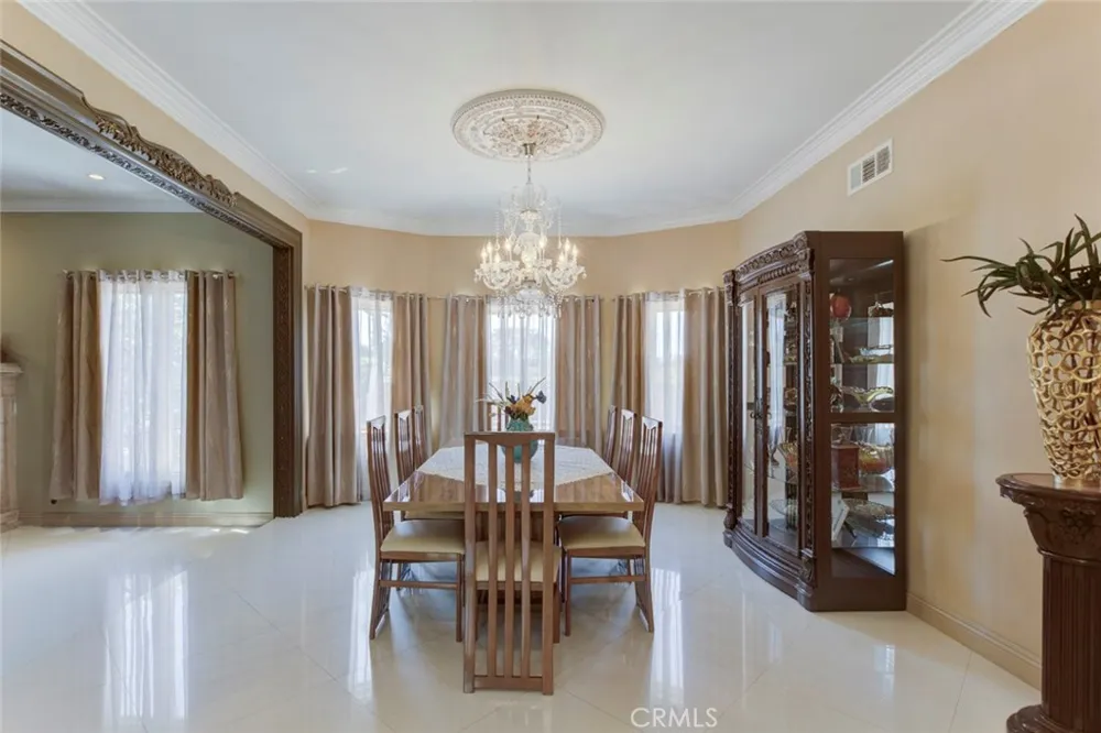 1663 Vista Glendale, CA 91201