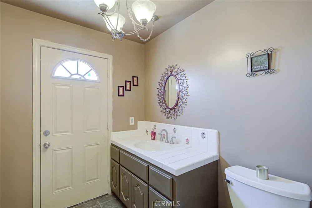 1663 Vista Glendale, CA 91201