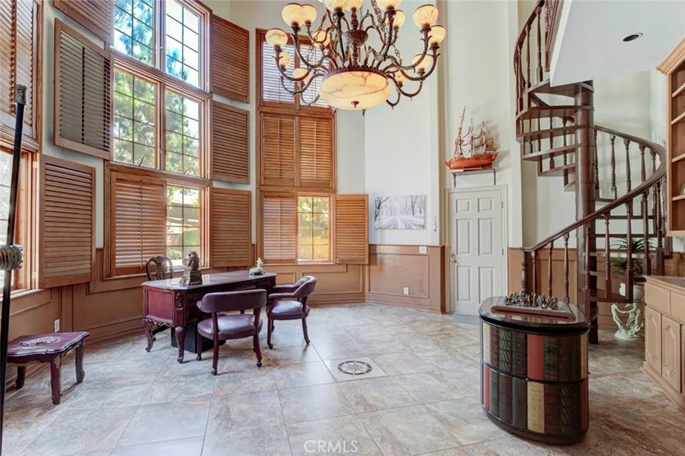 1663 Vista Glendale, CA 91201
