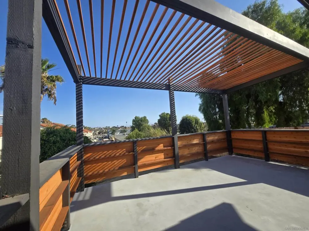 2134 E 5th ST National City, CA 91950