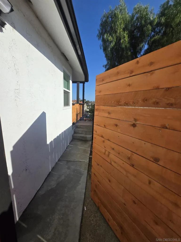 2134 E 5th ST National City, CA 91950