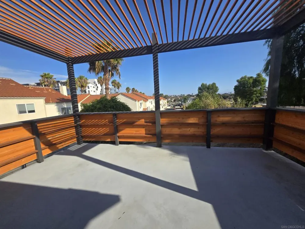 2134 E 5th ST National City, CA 91950