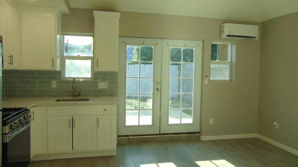 6642 Forbes Avenue Los Angeles, CA 91406
