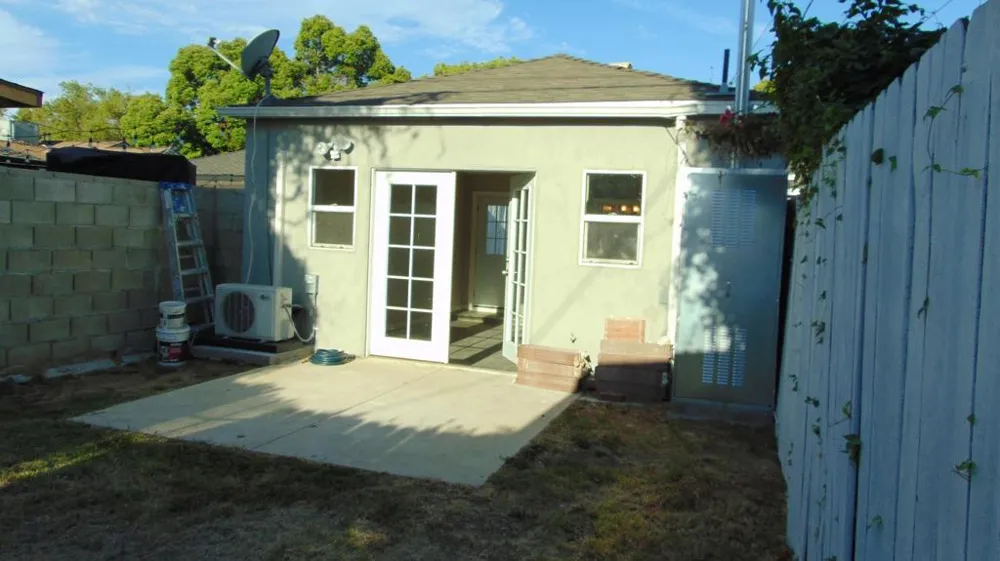 6642 Forbes Avenue Los Angeles, CA 91406