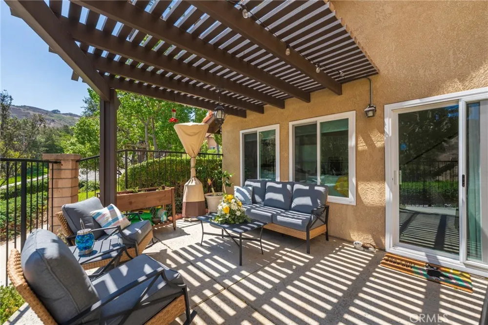 6097 E Montefino Anaheim, CA 92807