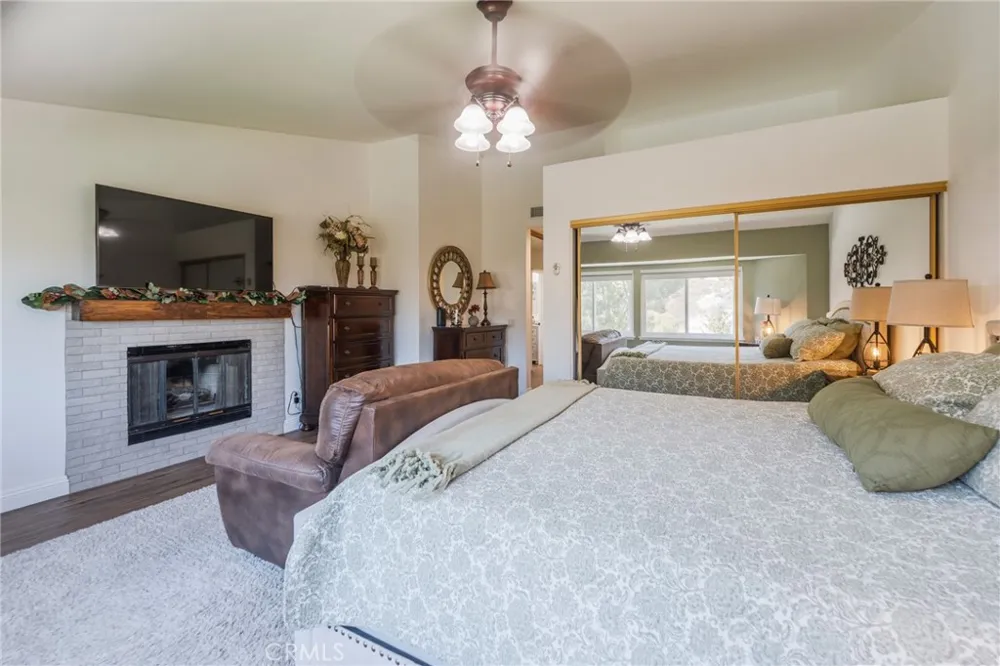 6097 E Montefino Anaheim, CA 92807