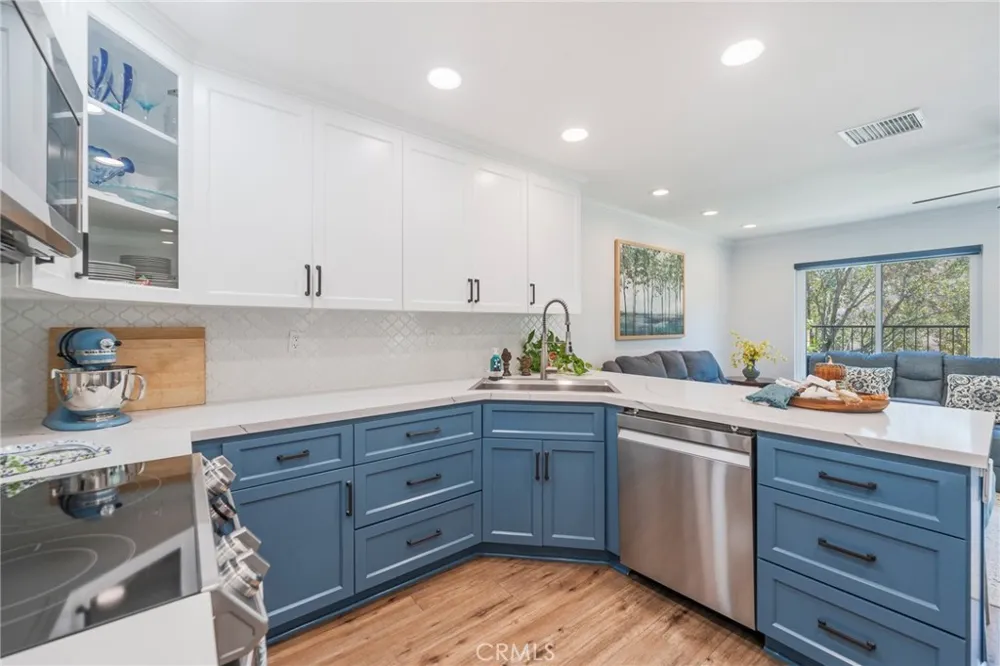 6097 E Montefino Anaheim, CA 92807