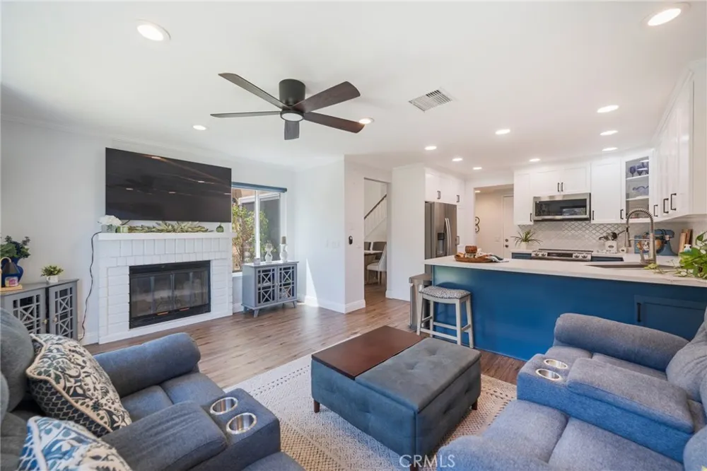 6097 E Montefino Anaheim, CA 92807