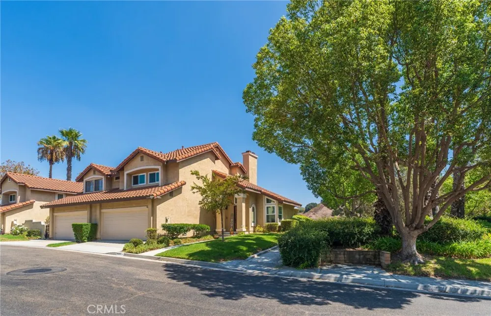 6097 E Montefino Anaheim, CA 92807