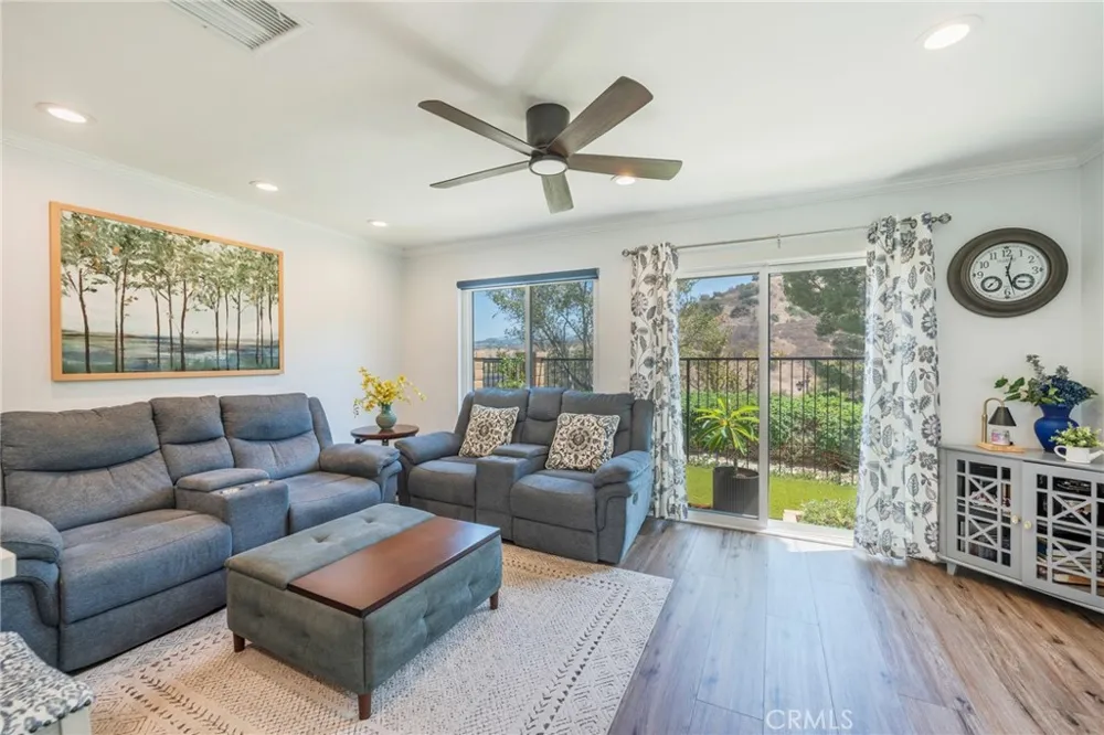 6097 E Montefino Anaheim, CA 92807