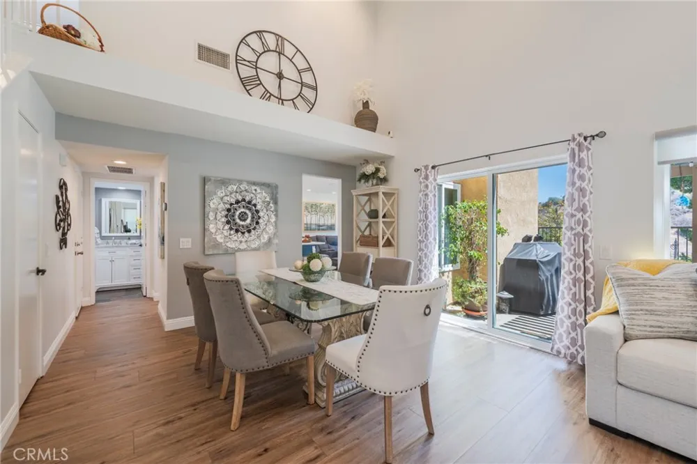 6097 E Montefino Anaheim, CA 92807