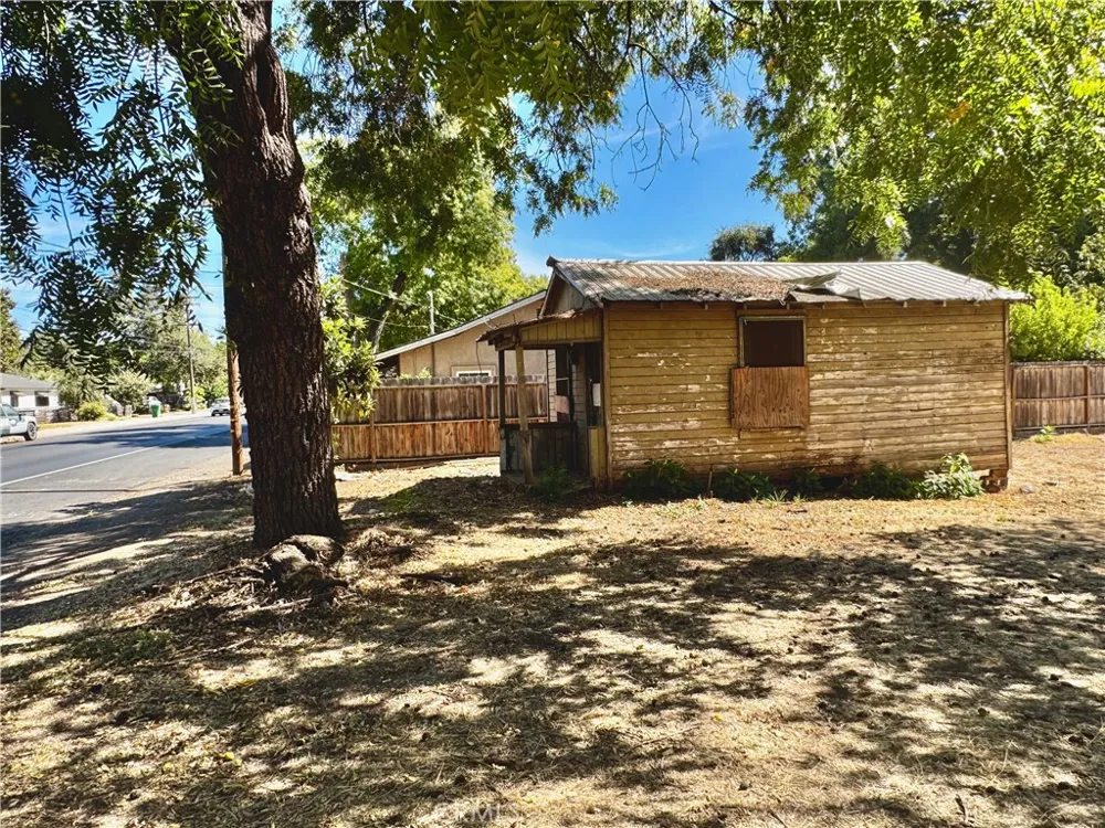 1259 9th E Chico, CA 95928