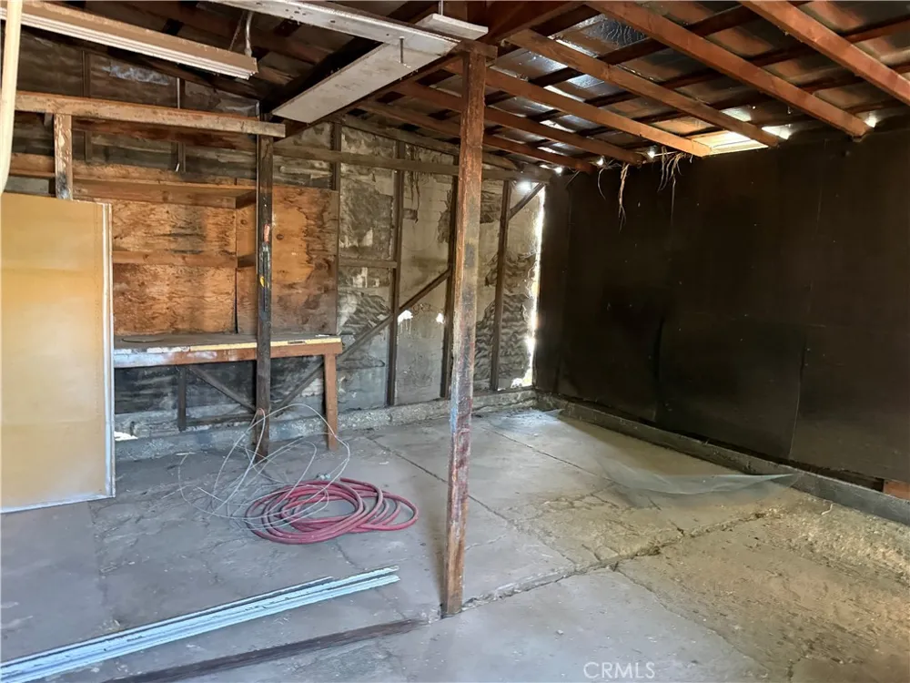 136 N K Street Needles, CA 92363