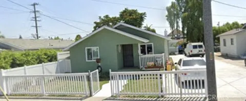 206 Acacia