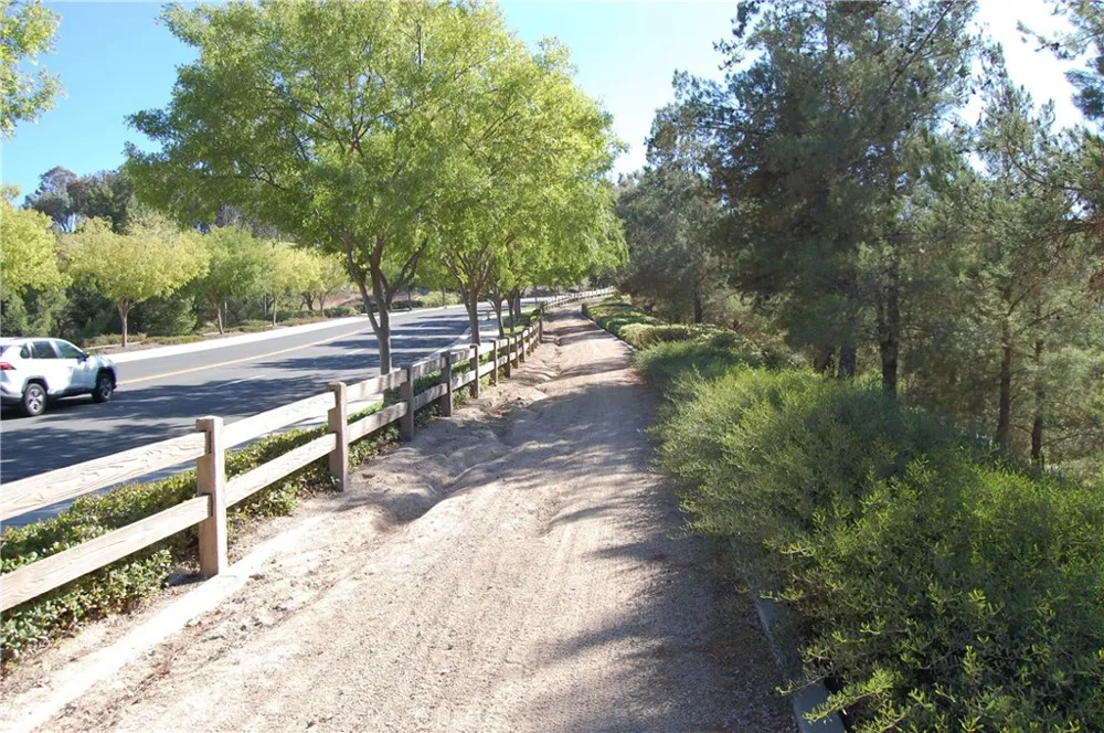 Retreat Parkway Corona, CA 92883