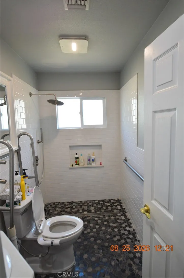 851 S Danbrook Anaheim, CA 92804