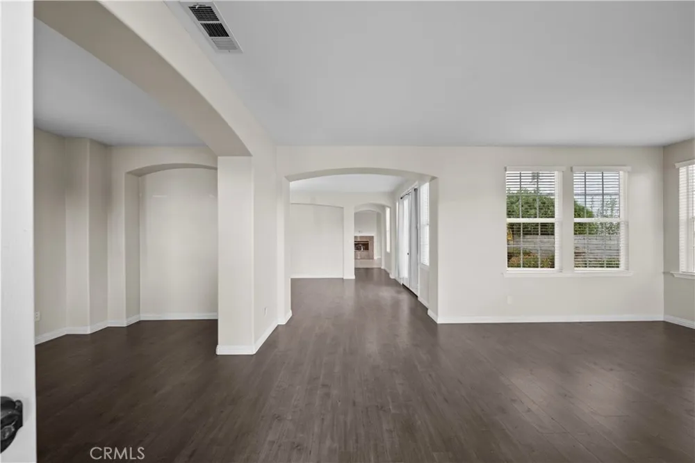 27032 Edgewater Lane Valencia, CA 91355