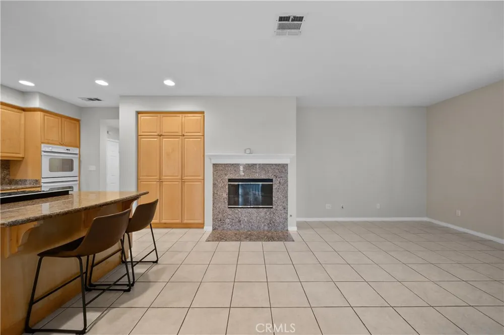 27032 Edgewater Lane Valencia, CA 91355
