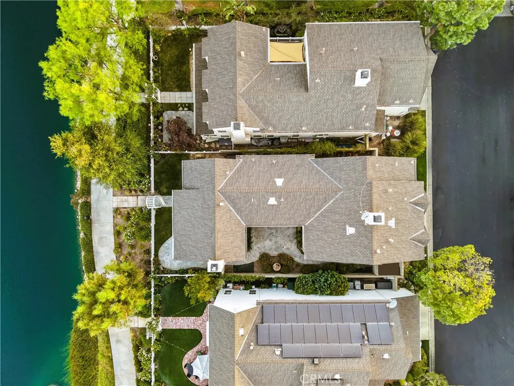 27032 Edgewater Lane Valencia, CA 91355