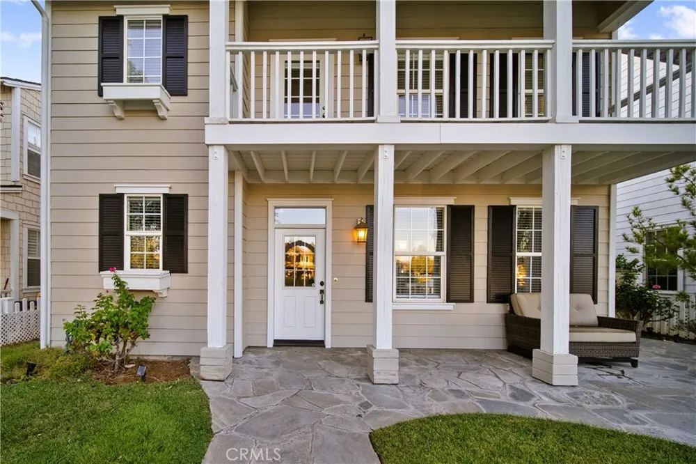 27032 Edgewater Lane Valencia, CA 91355