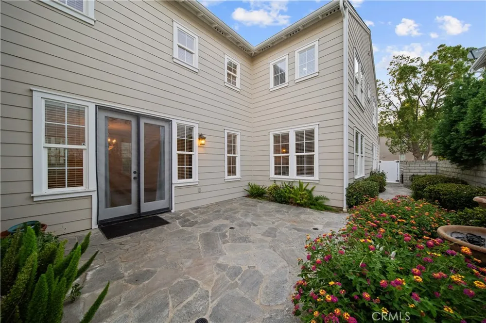 27032 Edgewater Lane Valencia, CA 91355