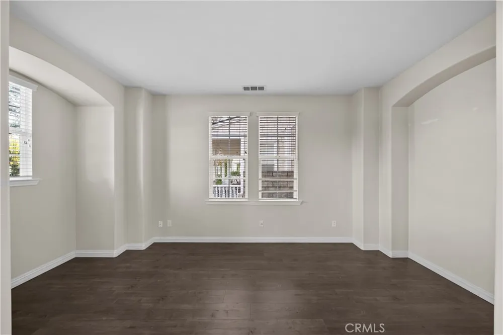 27032 Edgewater Lane Valencia, CA 91355