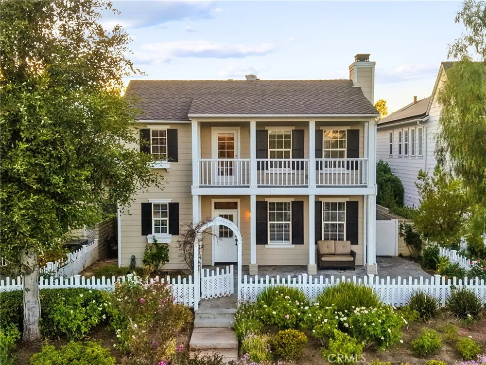 27032 Edgewater Lane Valencia, CA 91355