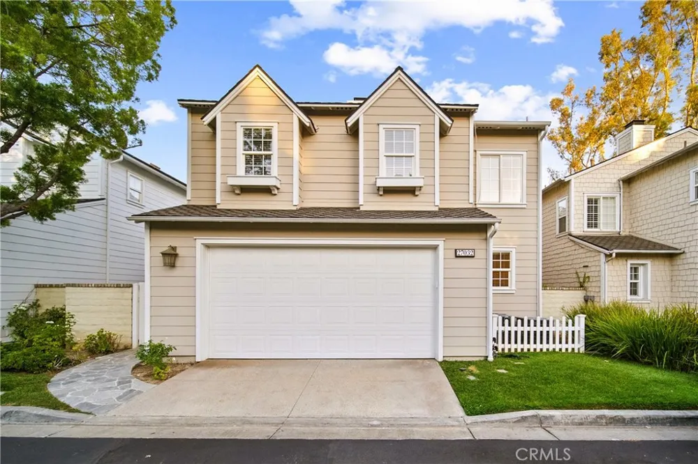 27032 Edgewater Lane Valencia, CA 91355