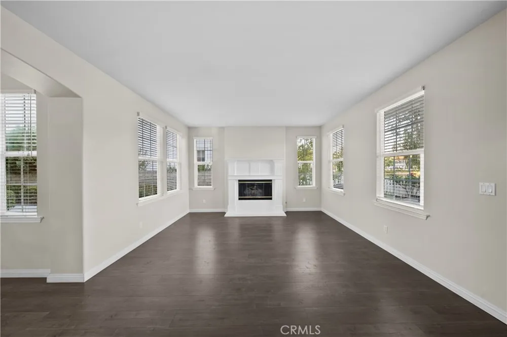 27032 Edgewater Lane Valencia, CA 91355