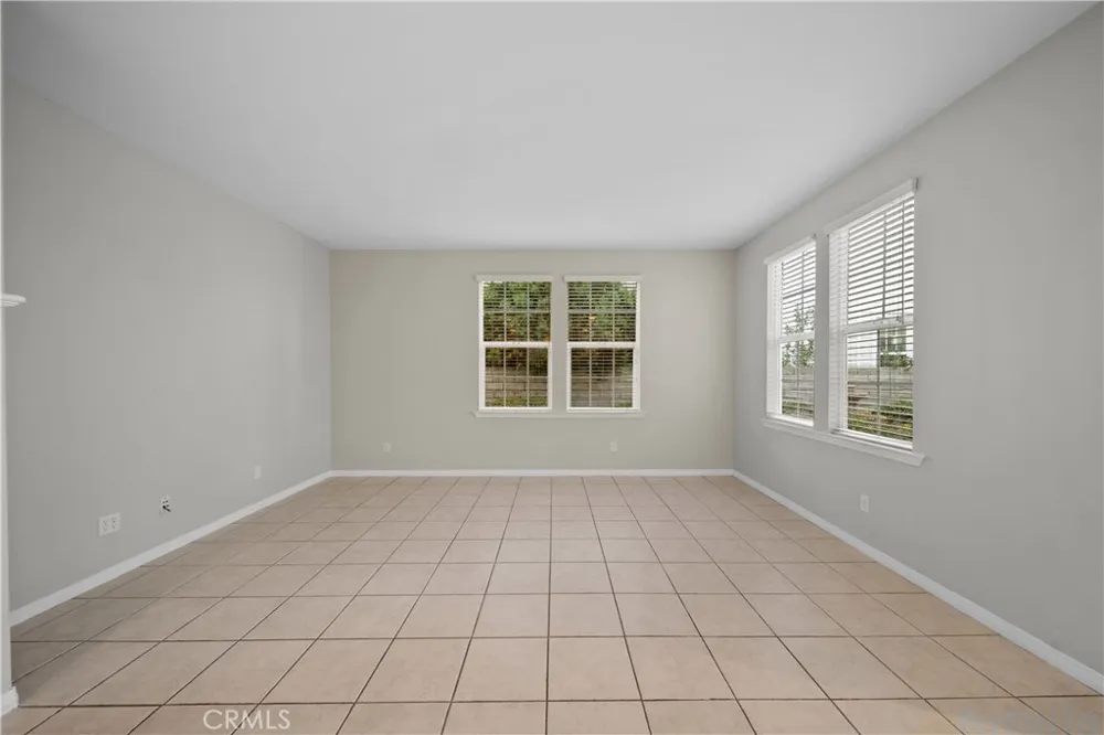 27032 Edgewater Lane Valencia, CA 91355