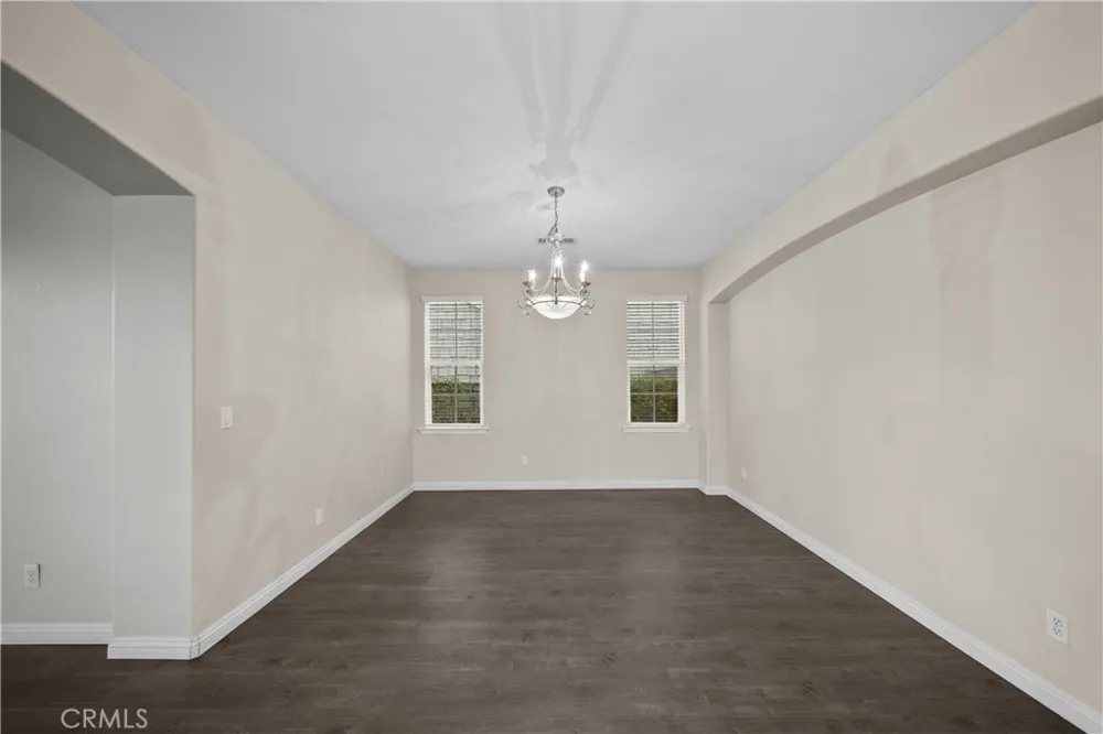 27032 Edgewater Lane Valencia, CA 91355