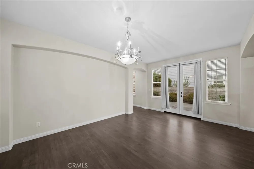 27032 Edgewater Lane Valencia, CA 91355