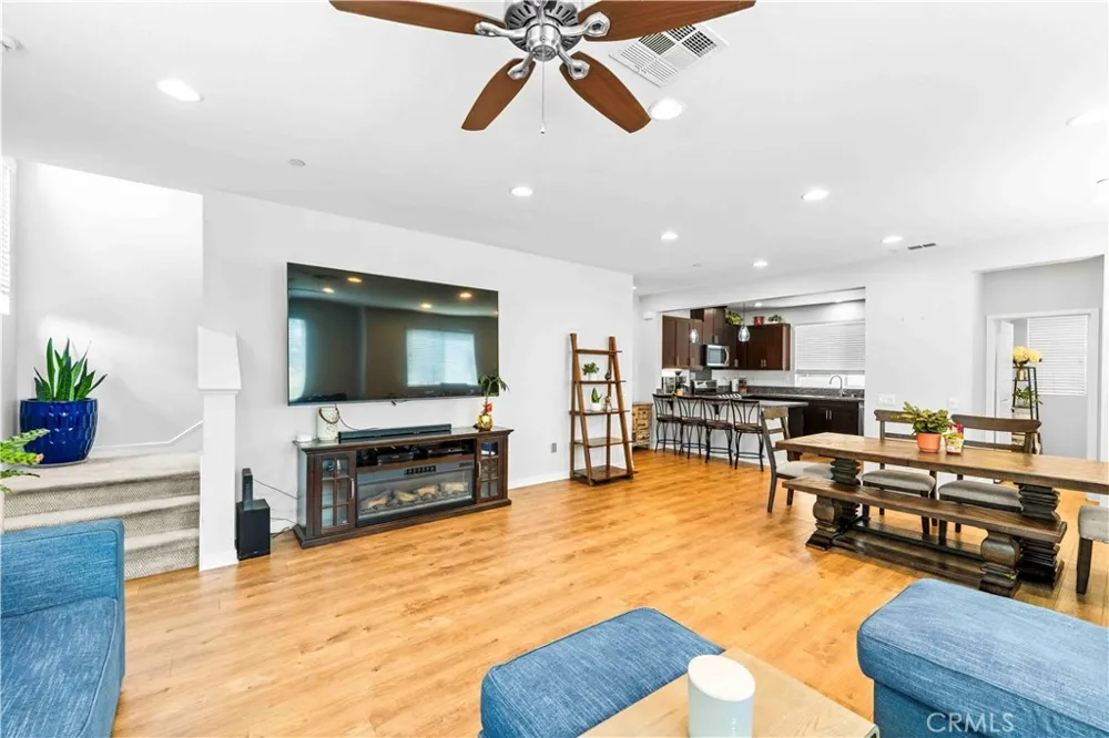 3026 Sage Place Lakewood, CA 90712