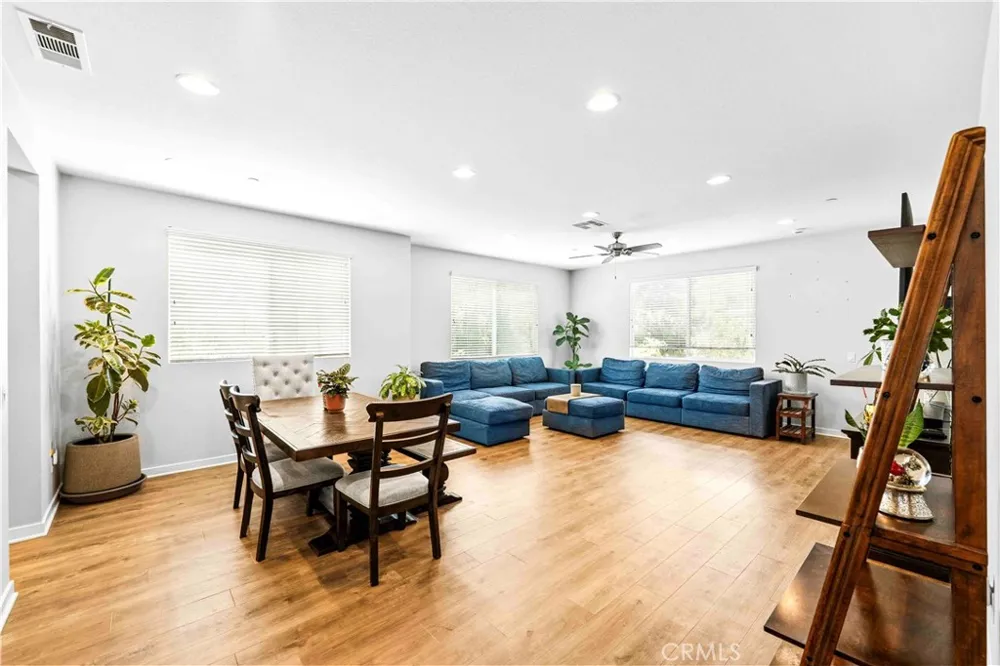 3026 Sage Place Lakewood, CA 90712