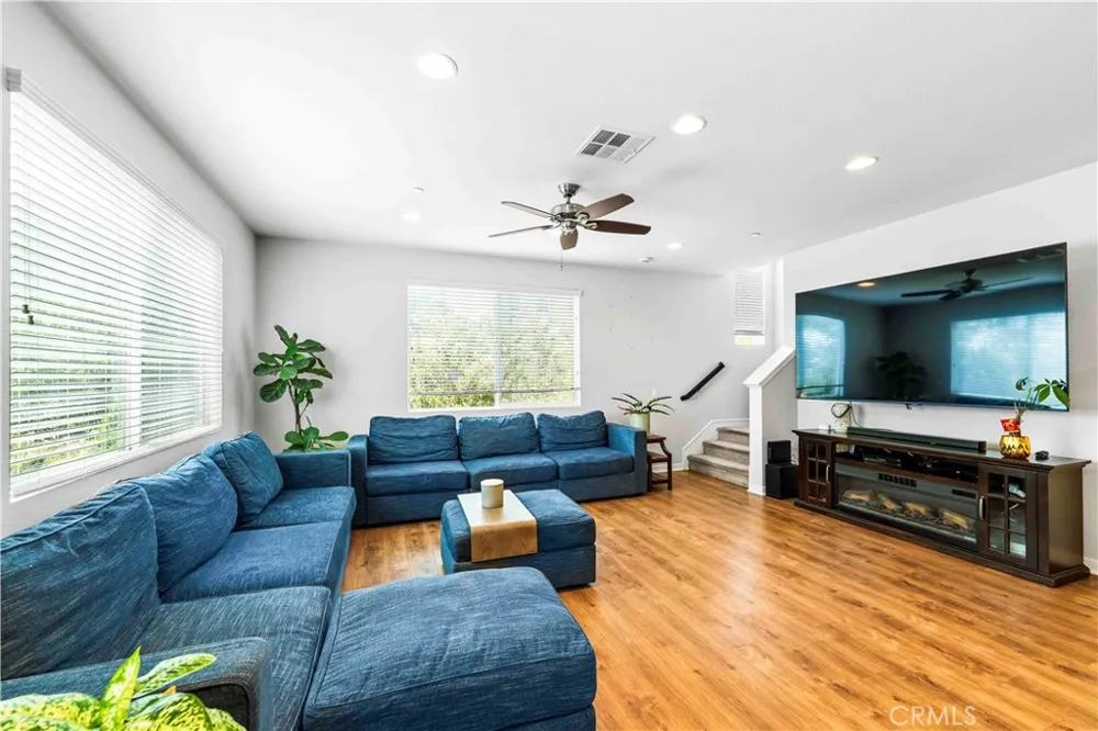 3026 Sage Place Lakewood, CA 90712