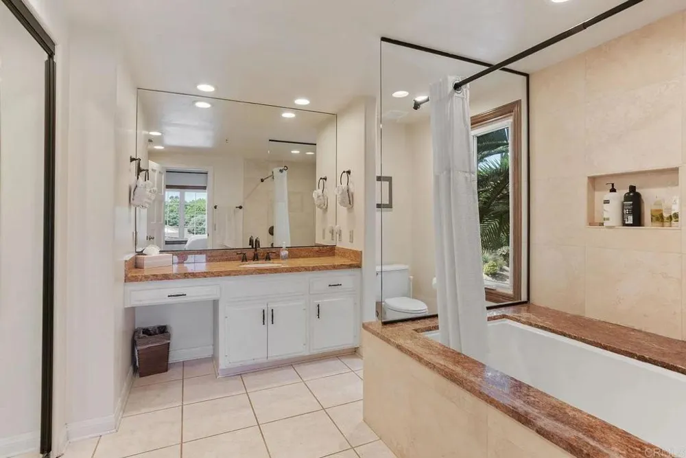 120 5th Street Encinitas, CA 92024