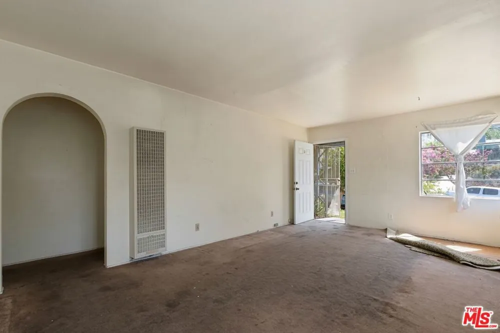 841 Laveta Terrace Los Angeles, CA 90026