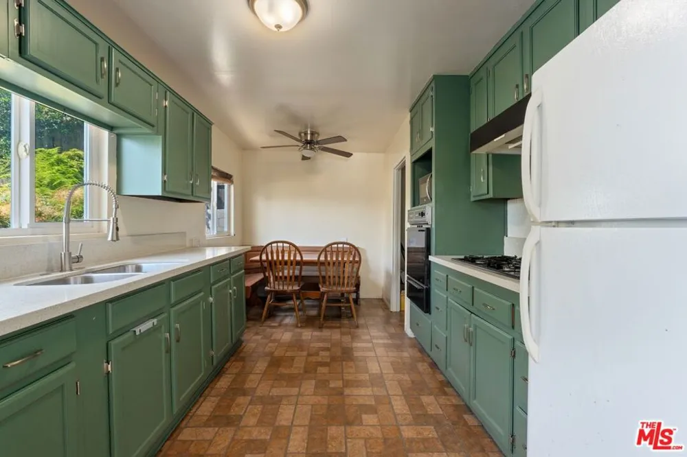 841 Laveta Terrace Los Angeles, CA 90026
