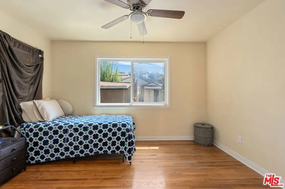 841 Laveta Terrace Los Angeles, CA 90026