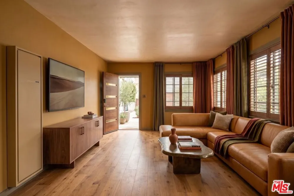 841 Laveta Terrace Los Angeles, CA 90026