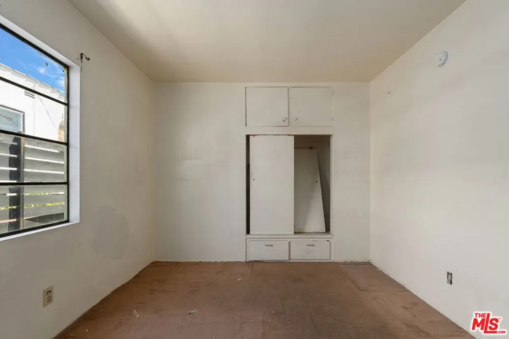 841 Laveta Terrace Los Angeles, CA 90026