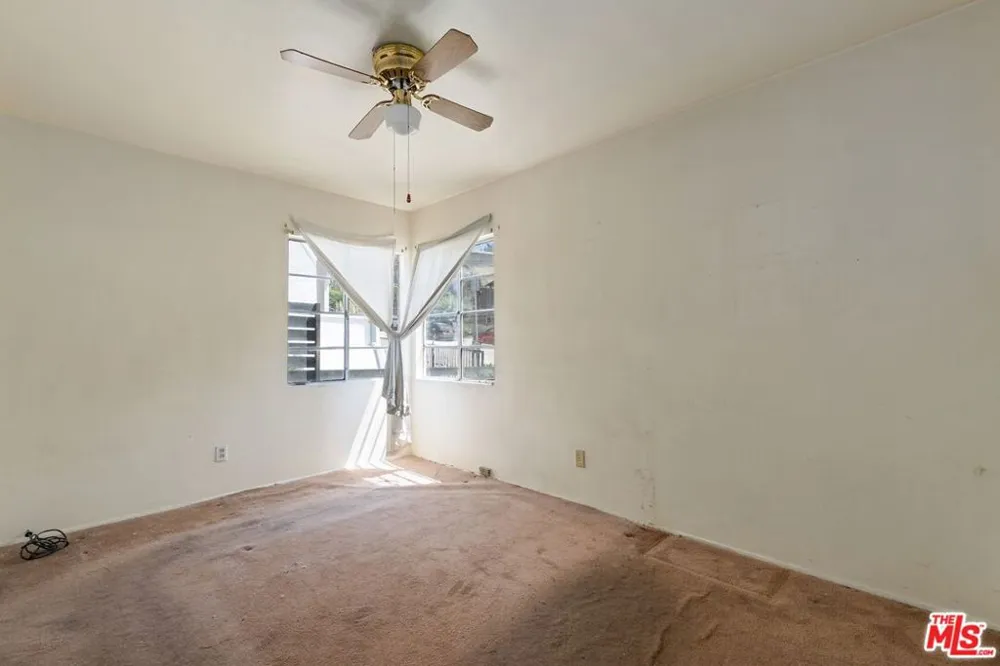 841 Laveta Terrace Los Angeles, CA 90026