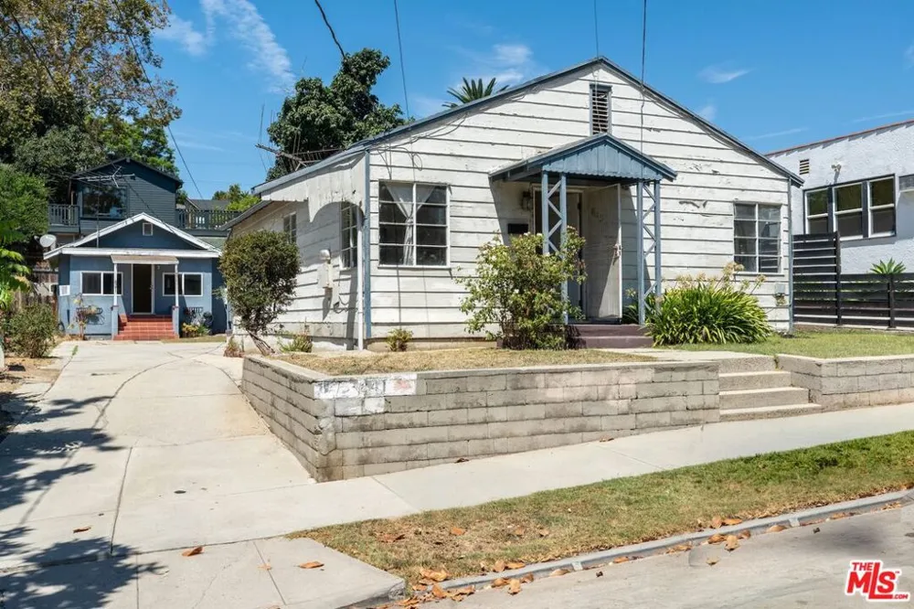 841 Laveta Terrace Los Angeles, CA 90026