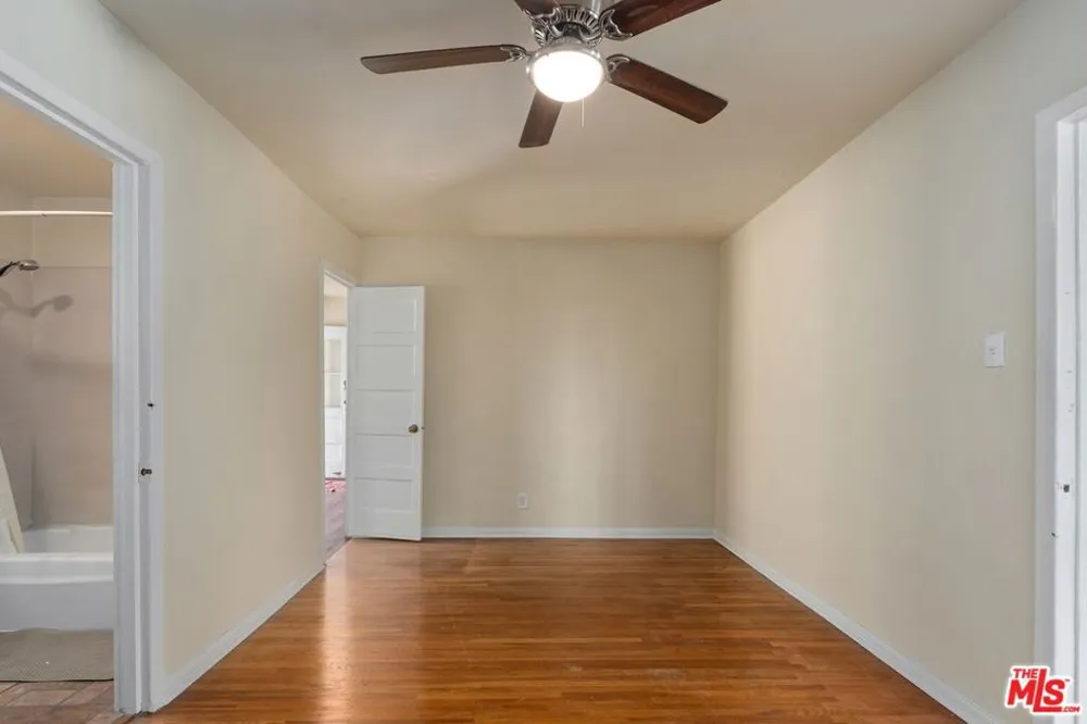 841 Laveta Terrace Los Angeles, CA 90026