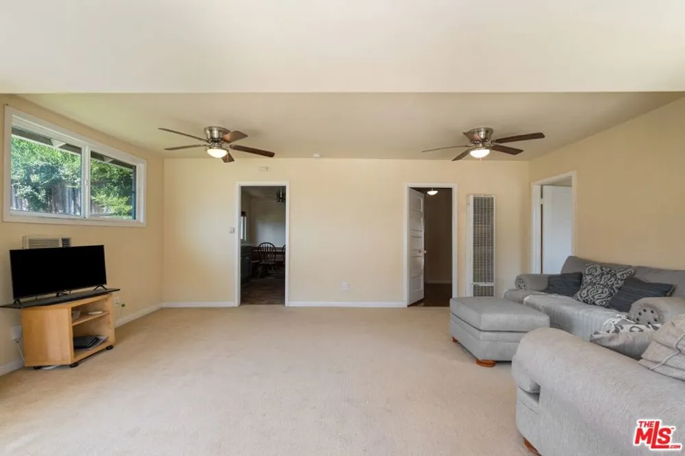 841 Laveta Terrace Los Angeles, CA 90026