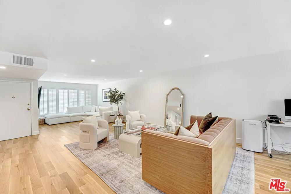 339 Oakhurst Drive #304 Beverly Hills, CA 90210
