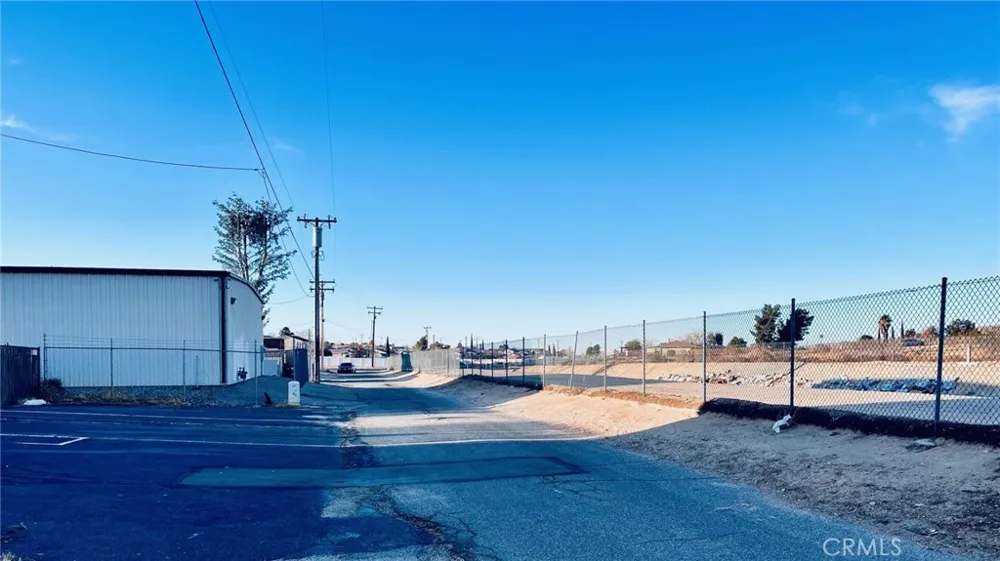 15663 Village Drive Victorville, CA 92394
