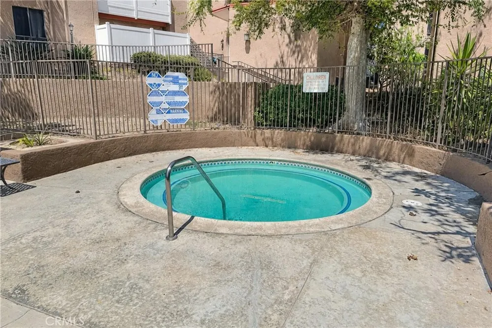 10331 Lindley #229 Porter Ranch, CA 91326